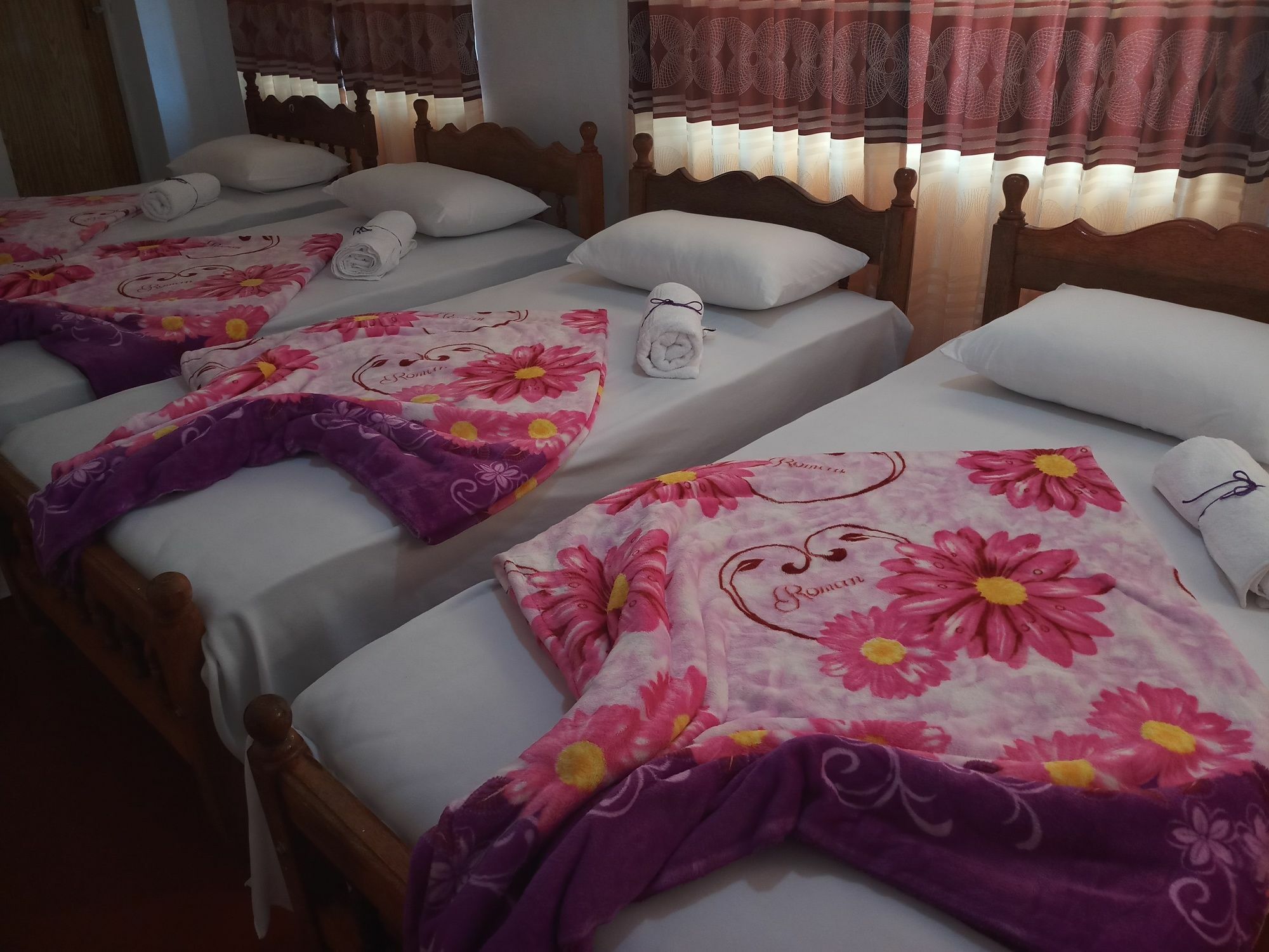 Fairy Hostel Нувара Елия Екстериор снимка